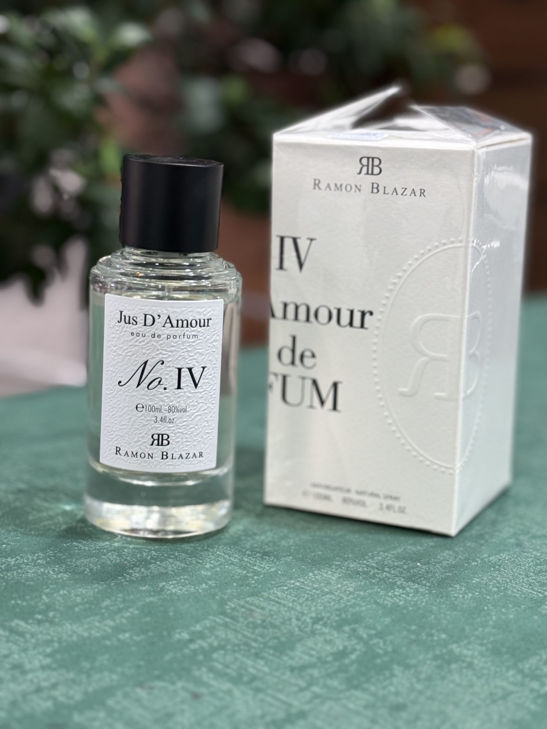 ادکلن جویس د آمور (Joie de l’Amour)