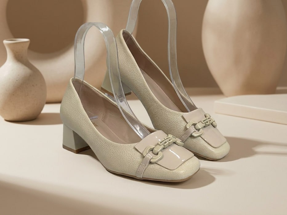 کفش lescarpe